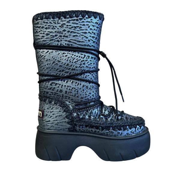 MOU Shoes - NEW MOU eskimo snow boot in metal print silver on black